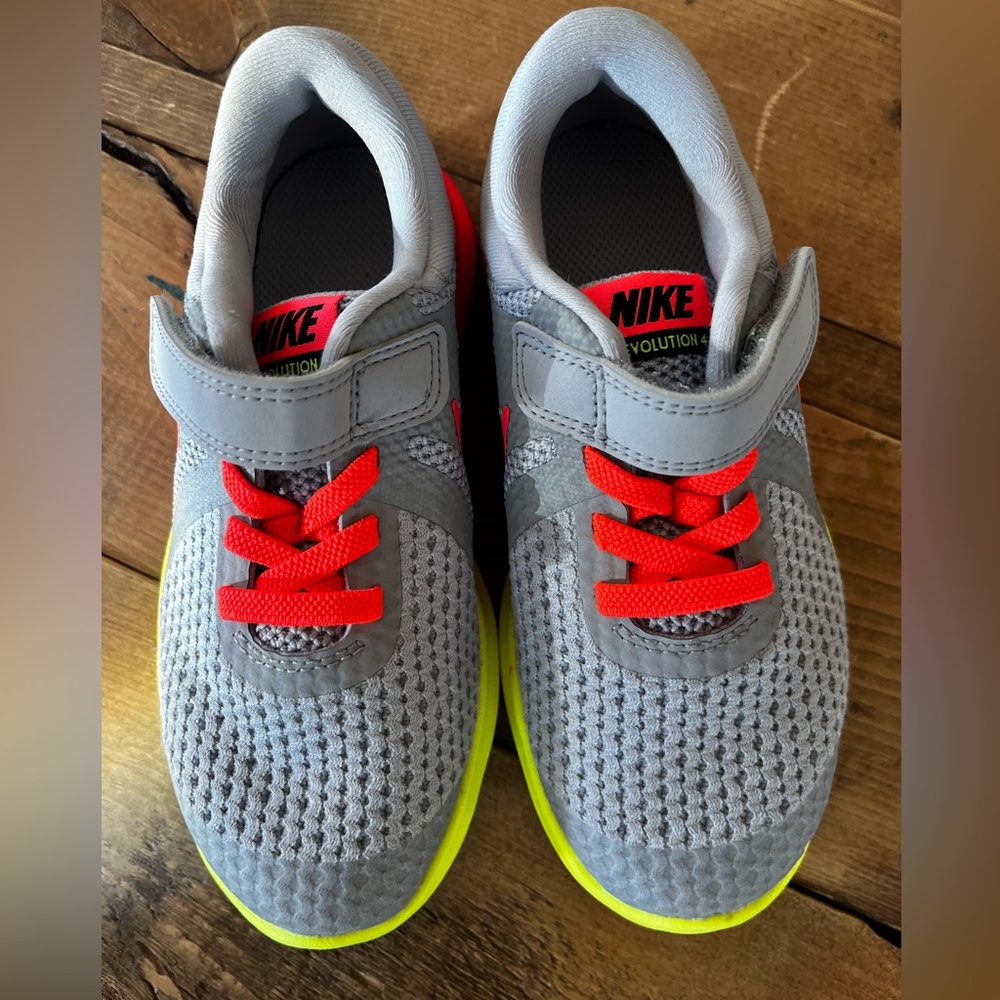 Nike Girls size 11